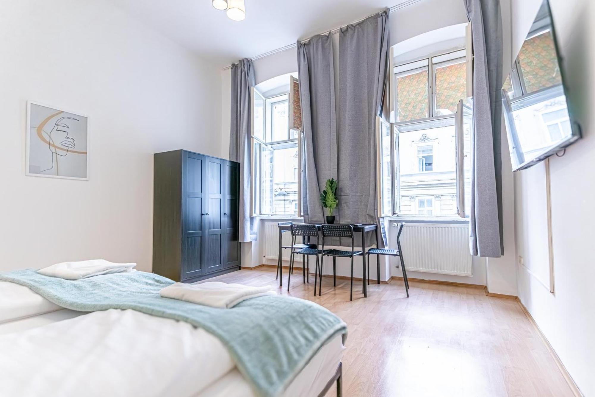 City-Linked 2Br Apartment Near Wiener Stadthalle Exterior foto